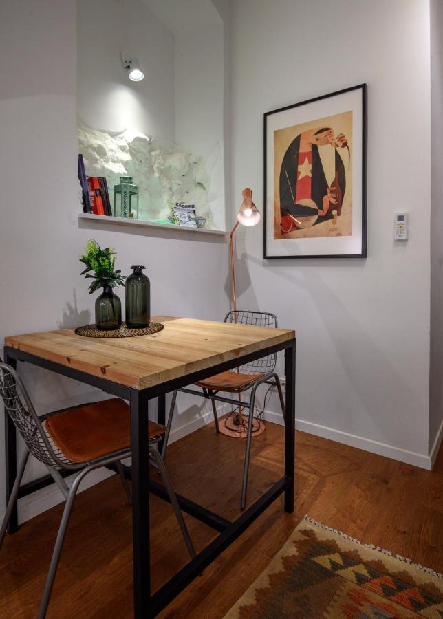 Swanky Old Town Apartment 자그레브 외부 사진